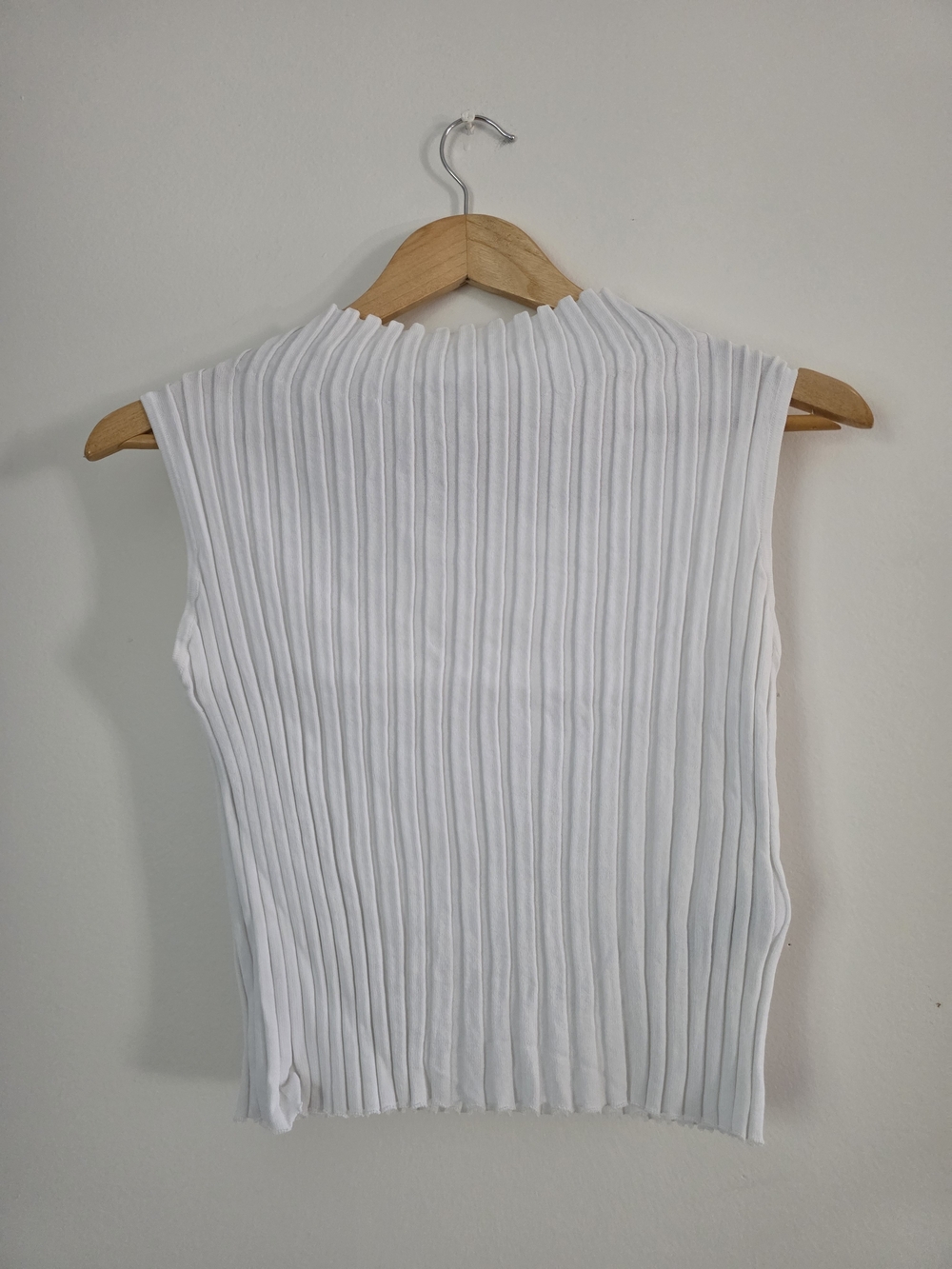 Zara White Vertical Pleat High-Neck Sleeveless Tank